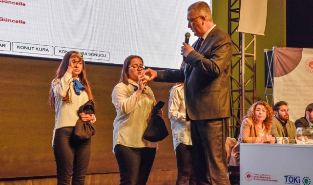 Karacabey'deki TOKİ'ler sahiplerini buldu