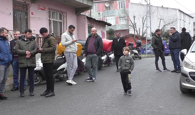 Kazada can veren motosikletli kurye uzun süre sonra fark edildi