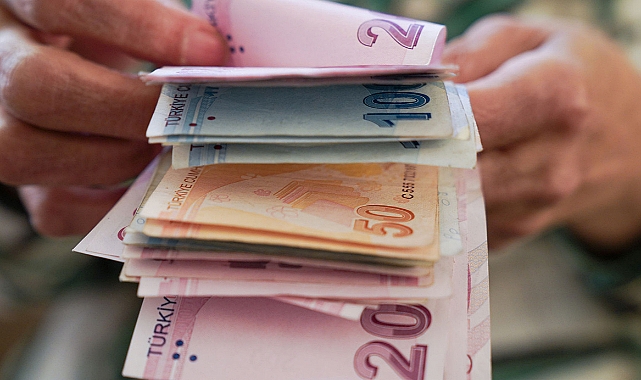 Memur ve emeklilere yüzde 30 zam yasası, yürürlüğe girdi