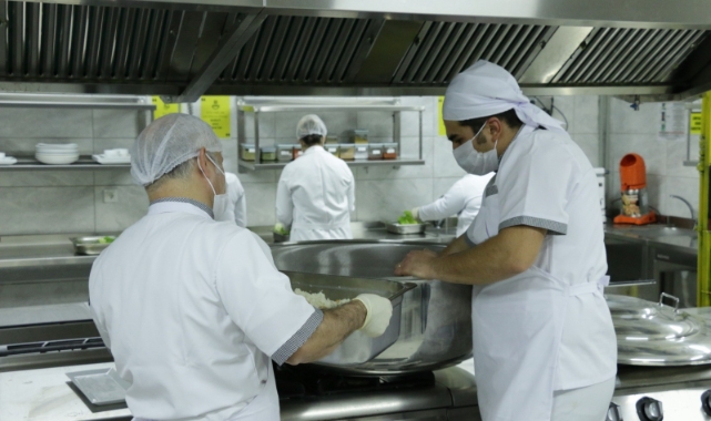 Öğrencilere ücretsiz yemek desteği
