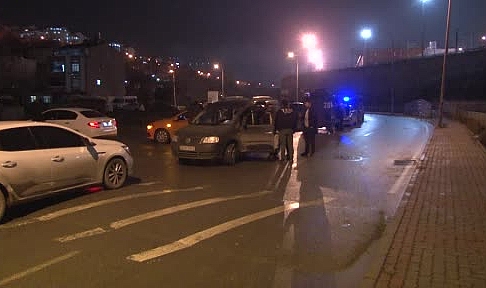 Polis ekiplerine silahlı saldırı düzenlediler