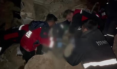 Şarampole devrilen kamyon sürücüsünden acı haber