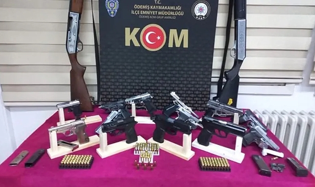 Silah kaçakçıları yakalandı