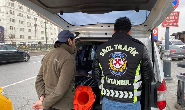 Taksimetre açmayan taksi sürücüsü sivil polise yakalandı