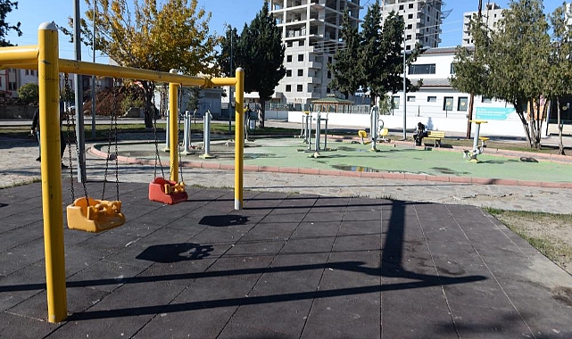 Talihsiz genç, çocuk parkında katledildi