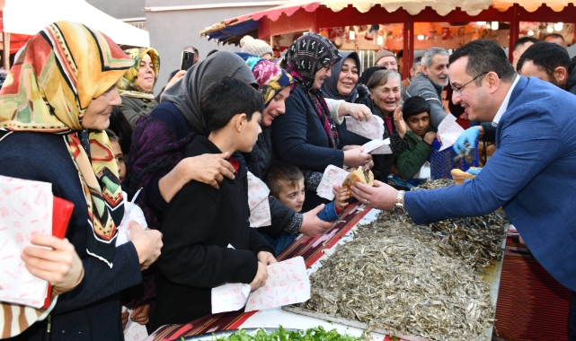 Trabzon hamsi festivaline yoğun ilgi! Bursalılar akın etti