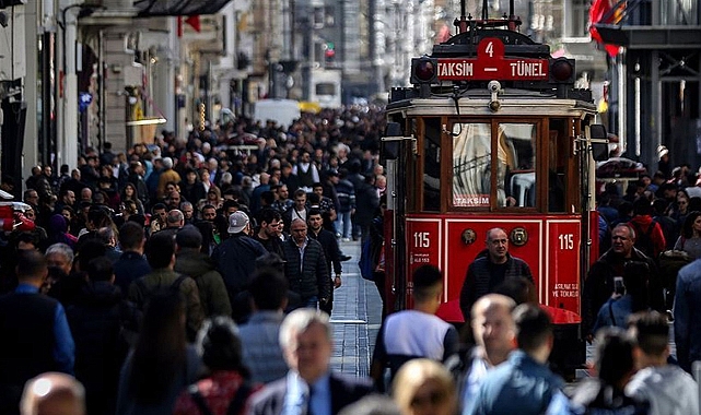 Türkiye'nin nüfus artış hızı düşüyor