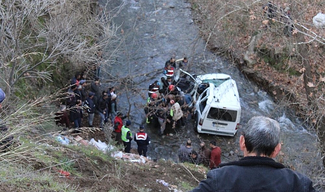 Uçurumdan uçtular: Cansız bedenleri saatler sonra çıkarıldı