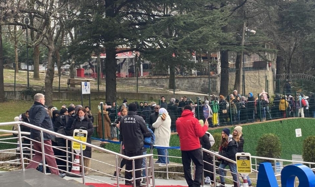 Uludağ, eksi 10 derece soğukluğa rağmen tatilcilerin akınına uğradı