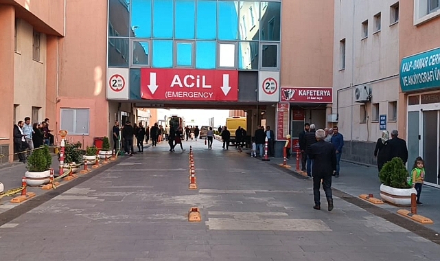 Yolda yürüyen kadına bıçakla saldırdı