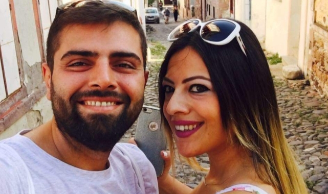 10 aylık bebekleriyle enkazda cesetleri çıkarıldı