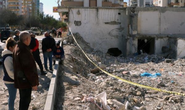 Adana’da enkaz kaldırıldı: Geriye sadece acı kaldı