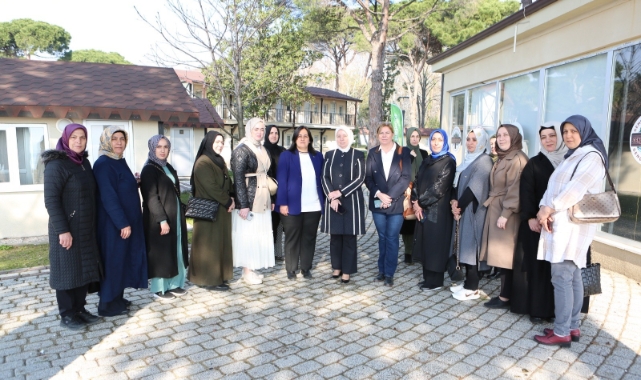 AK Kadınlar’dan ‘Sıcak sofralar tekrar kurulsun’ kampanyası