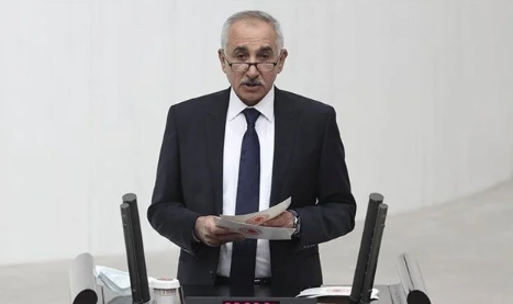 AK Parti Milletvekili enkaz altında hayatını kaybetti