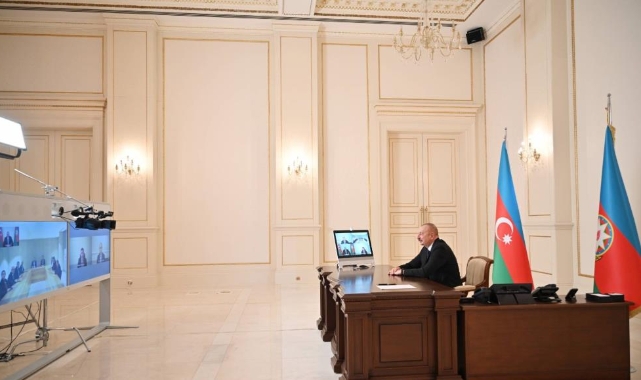 Azerbaycan Cumhurbaşkanı Aliyev, Bakan Özer'i kabul etti