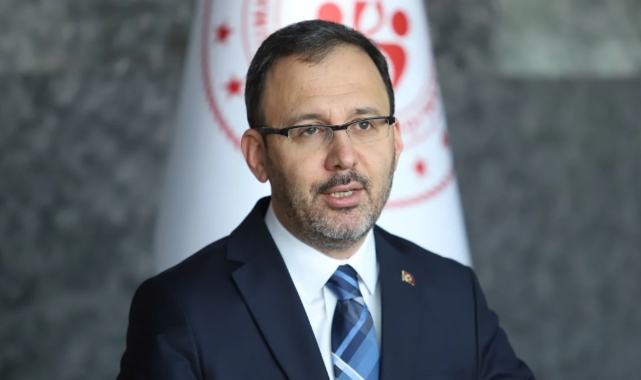 Bakan Kasapoğlu duyurdu: Spor müsabakaları ülke genelinde ertelendi