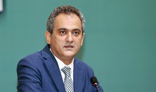 Bakan Özer duyurdu: Deprem bölgesindeki okullarda devam şartı aranmayacak