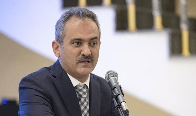 Bakan Özer okullar için tarih verdi