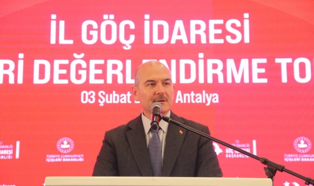 Bakan Soylu: "Pis ellerini Türkiye'nin üzerinden çek"
