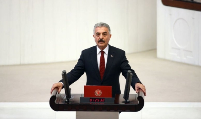 Bir ayrılık da Büyükataman'dan