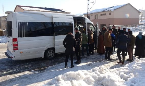 Bir ilde daha 3 okul, 'deprem riski' nedeniyle tahliye edildi