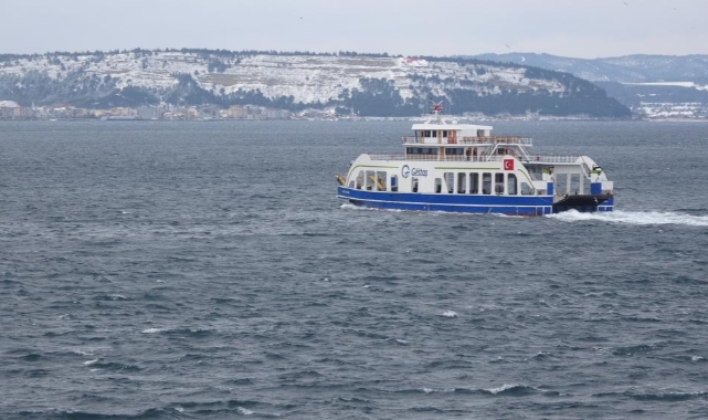 Bozcaada ve Gökçeada’ya feribot seferleri iptal edildi