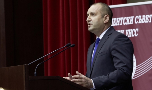 Bulgaristan'da parlamento feshedildi!
