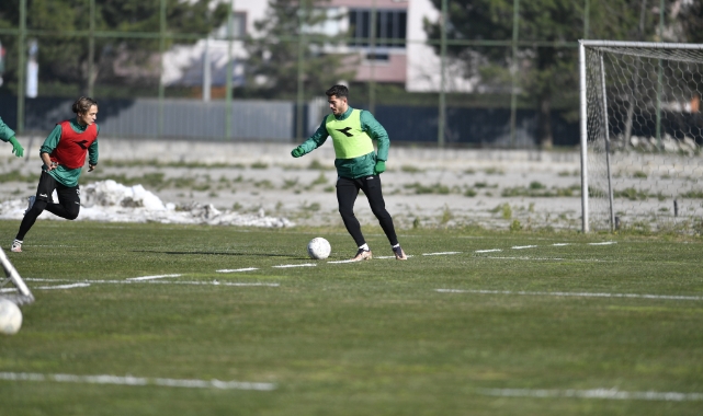 Bursaspor’da hazırlıklar devam ediyor