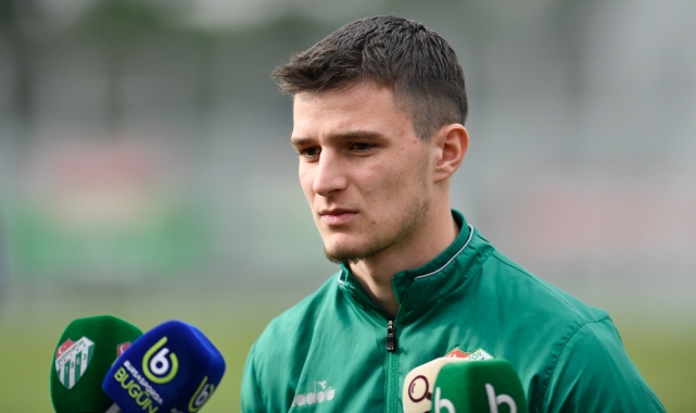 Bursasporlu genç futbolcudan taraftara çağrı