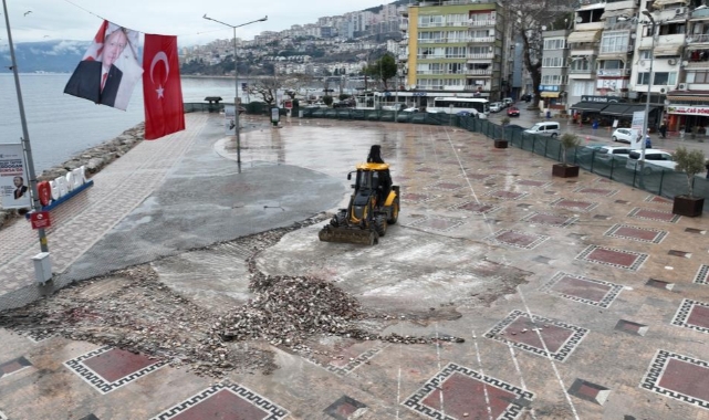Büyükşehir'den Gemlik meydanına estetik dokunuş