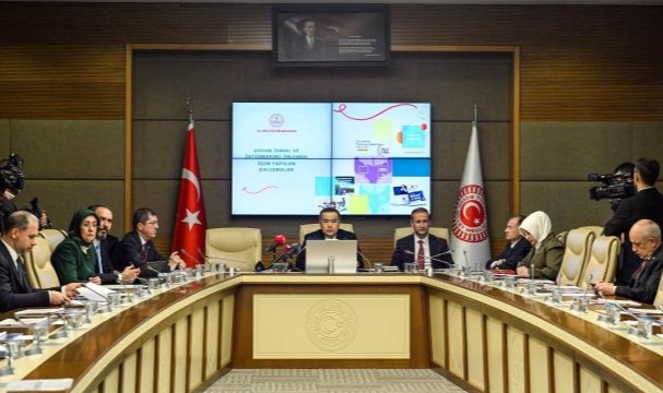 Çocuk İstismarını Araştırma Komisyonu toplandı