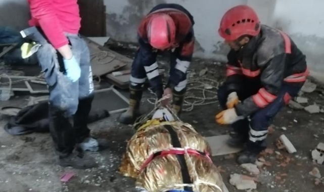 “Çok susadım çabuk olun” diyen miniği depremin 5. gününde kurtardılar