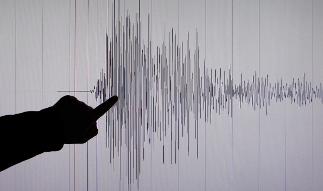 Deprem bölgesi sallanıyor: Bir deprem daha!