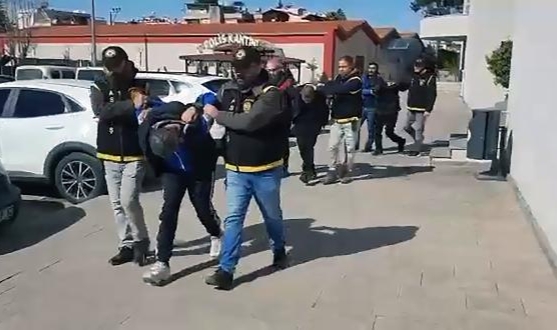 Deprem bölgesinde yağma ve hırsızlığa 93 tutuklama daha