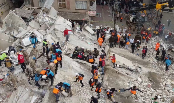 Deprem soruşturmalarında 131 tutuklama