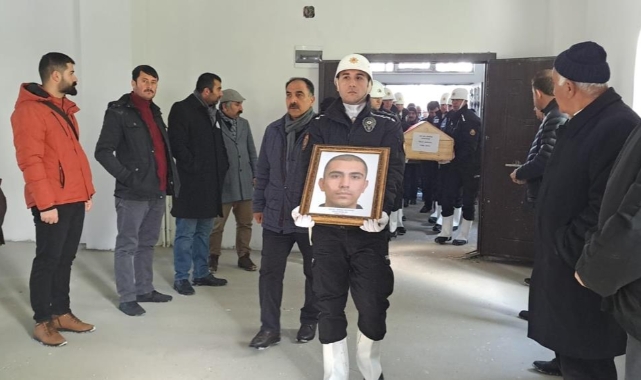 Depremde şehit olan polis memuruna acı veda