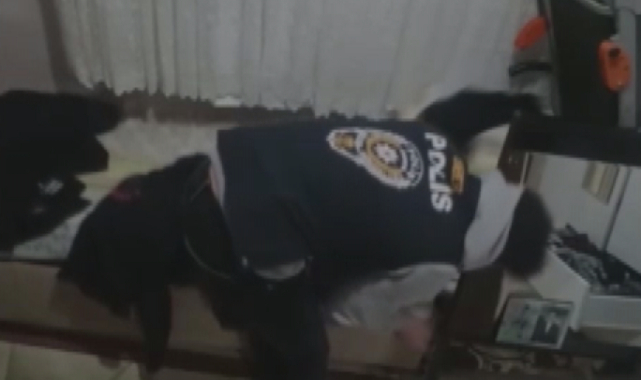Depremzedelerle dalga geçen 2 kişi tutuklandı!