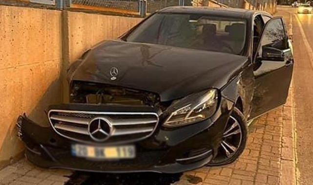 DEVA Partili isim trafik kazası geçirdi