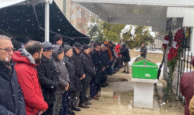 Enkaz altında can verdiler: Onlardan geriye mutluluk dolu fotoğrafları kaldı