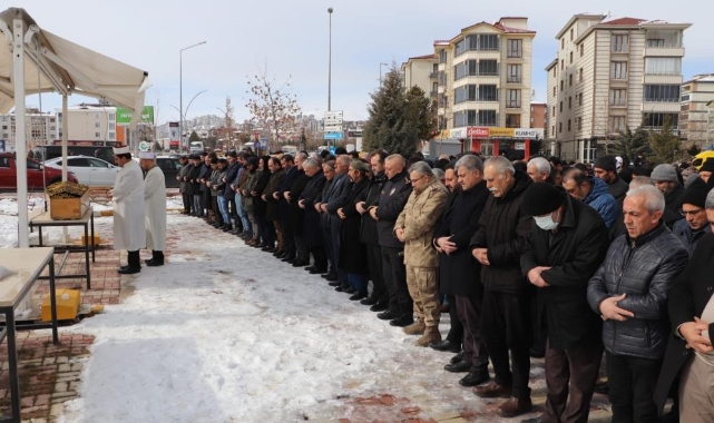 Eşi ve çocuğu kurtuldu fakat o kurtulamadı...