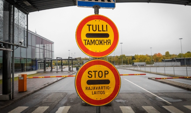 Finlandiya Rusya ile sınırına çit örmeye başladı