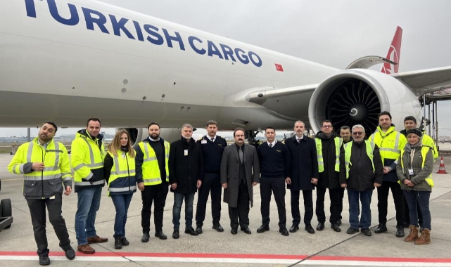 Frankfurt’tan 200 ton acil yardım malzemesi gönderildi
