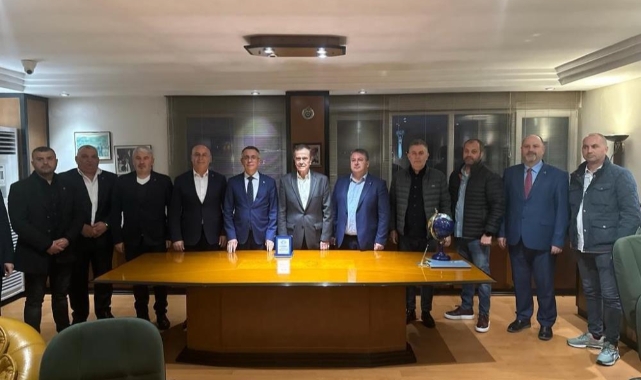 Gençoğlu 2 Nisan’ı işaret etti, 'birlik ve beraberlik çağrısı' yaptı