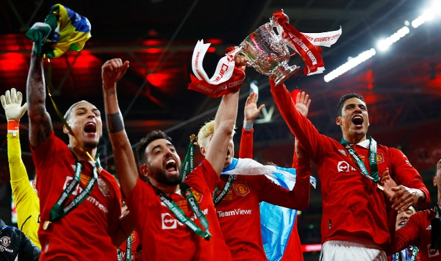 İngiltere Lig Kupası Manchester United'ın