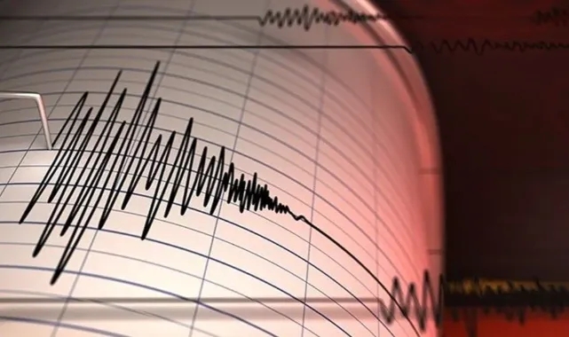 İstanbul'da deprem! Bursa'dan da hissedildi