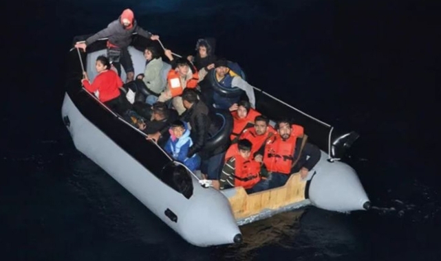 İzmir açıklarında düzensiz göçmen operasyonu