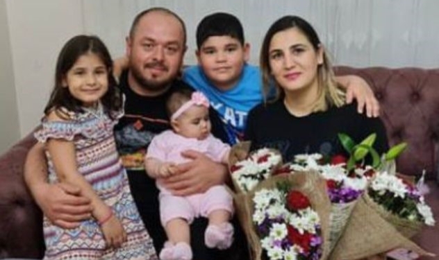 Kendi ailesi enkaz altında kaldı: Başka canlar için koşuyor
