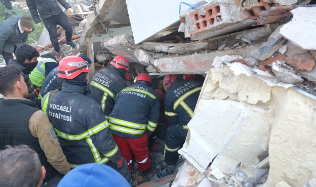 Kocaeli deprem bölgesi için seferber oldu