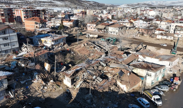 Malatya'da 3 bin 437 bina yıkıldı