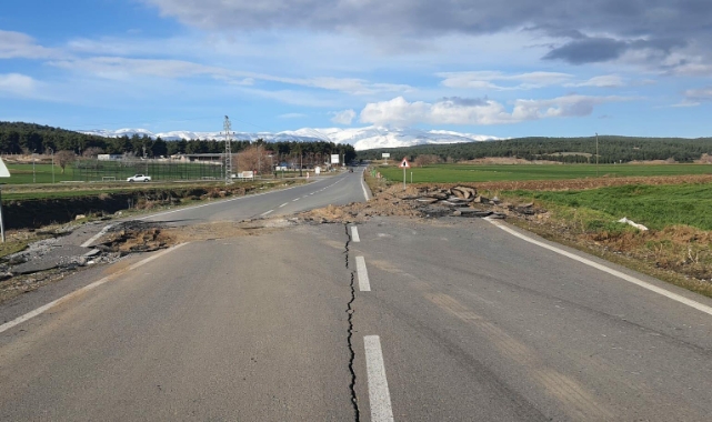 Maraş'ta fayın yeryüzünü kestiği yer tespit edildi